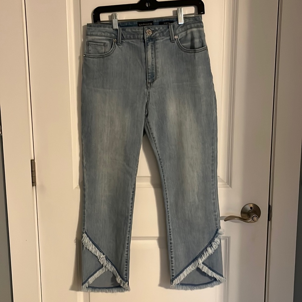 Susan Graver Cropped Jeans Light Wash Criss Cross Detail Stretch Denim